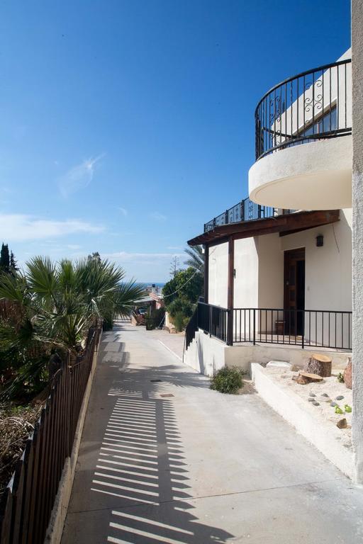 Coral Bay Sunkiss Villa Exterior photo