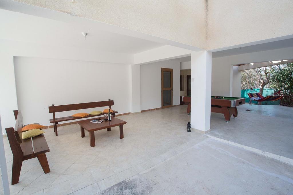 Coral Bay Sunkiss Villa Exterior photo